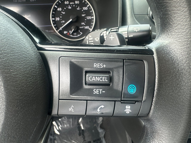 Used 2022 Nissan Rogue SV AWD/4WD image 34
