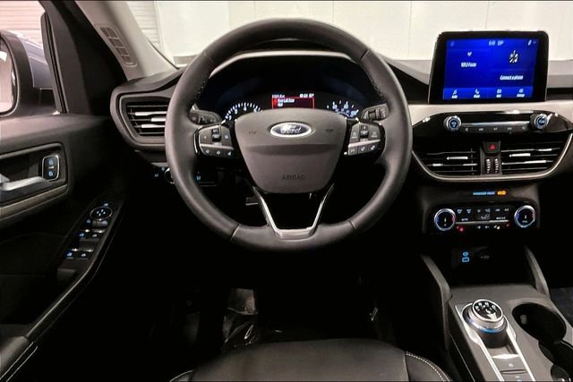 Used 2022 Ford Escape SEL image 6