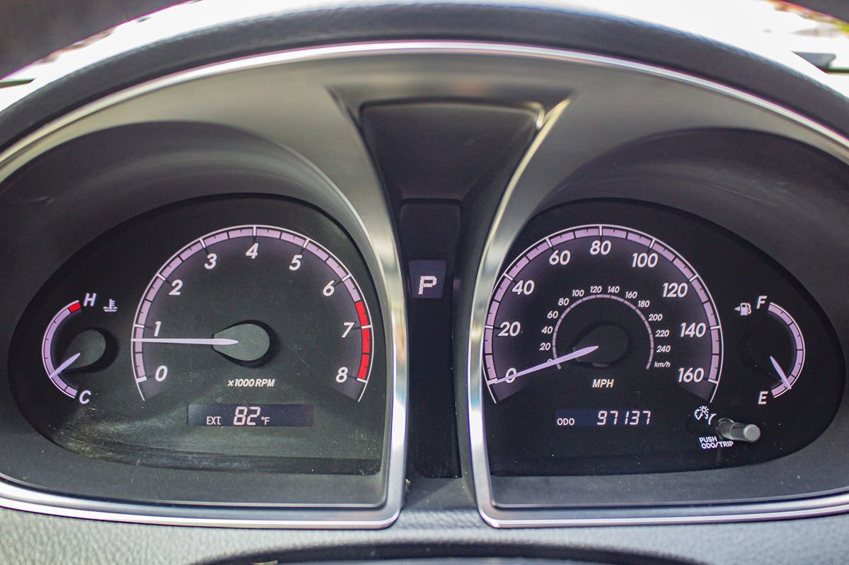 Used 2012 Toyota Avalon FWD image 22