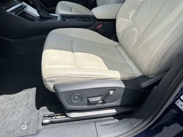 Used 2022 Audi Q3 2.0T Premium w/ Convenience Package AWD/4WD image 22