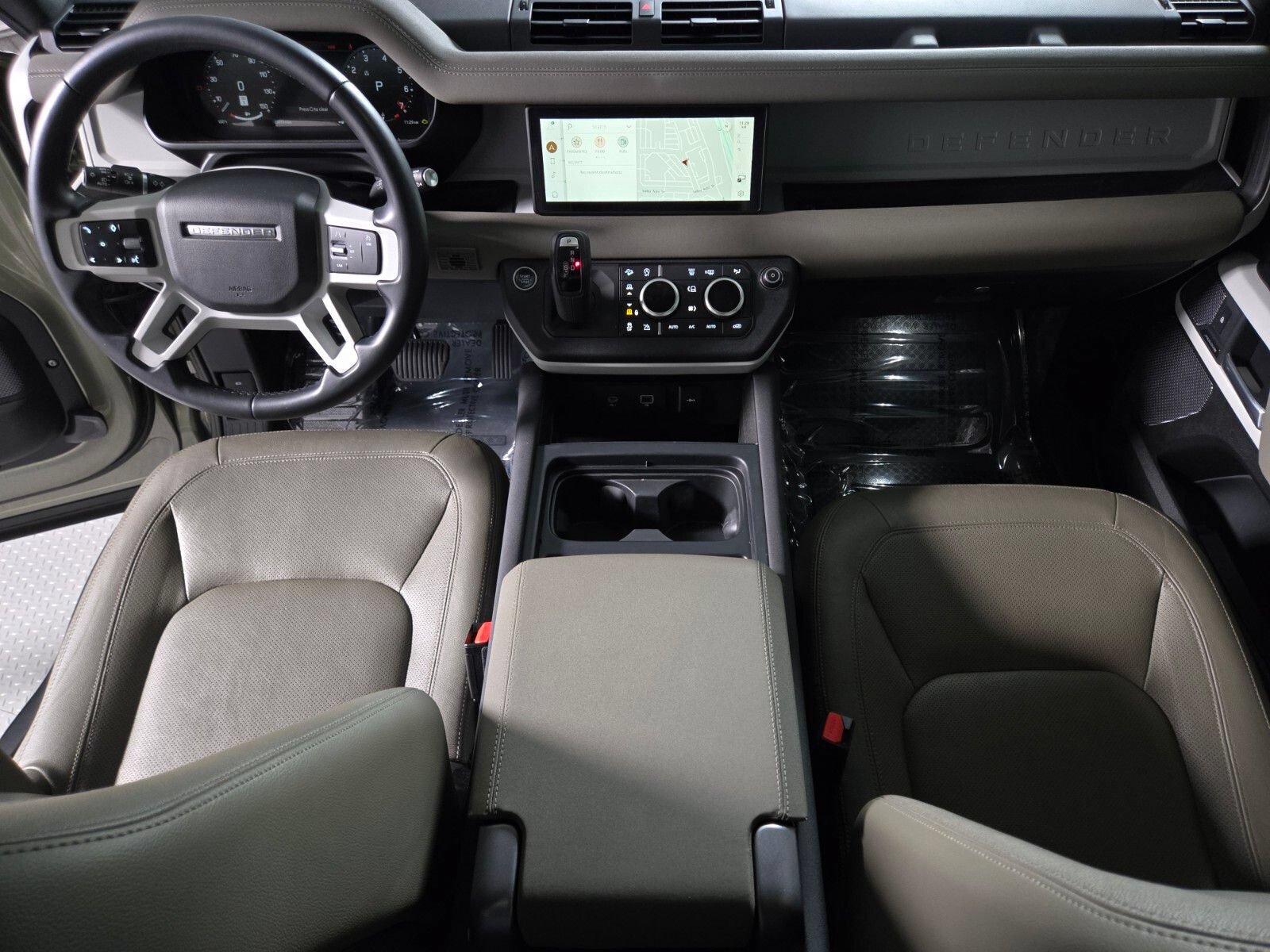 Used 2023 Land Rover Defender 90 S AWD/4WD image 4