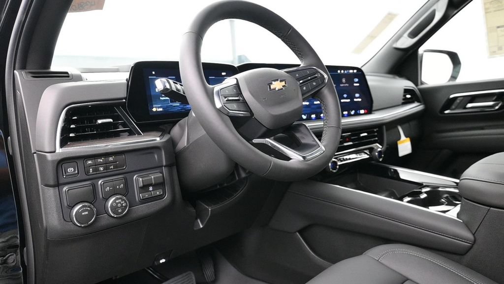 New 2026 Chevrolet Suburban LT w/ Comfort Package RWD image 11
