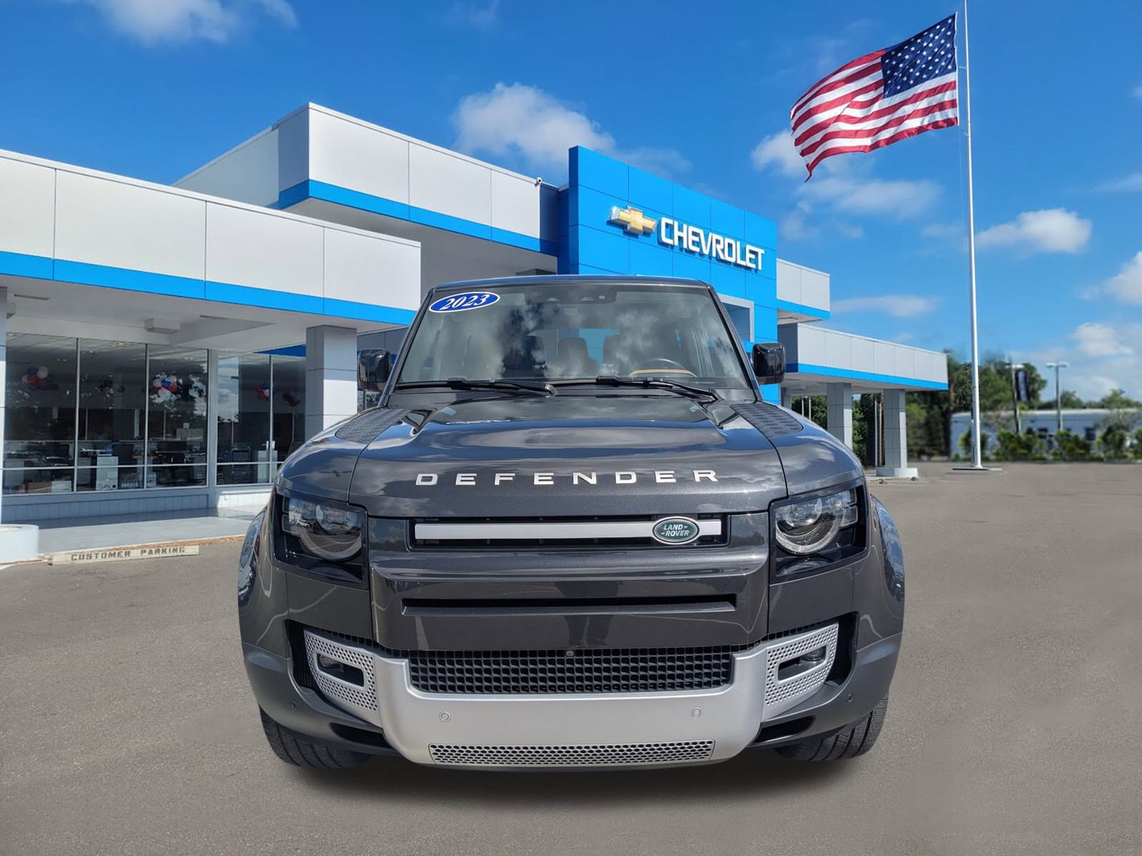 Used 2023 Land Rover Defender 130 First Edition image 2