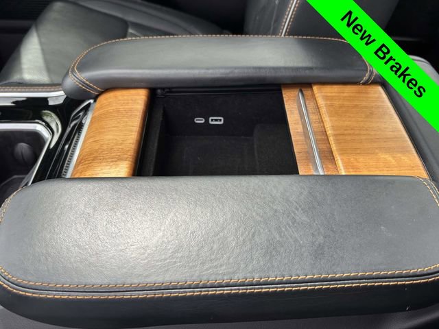 Used 2024 Jeep Grand Wagoneer L Series III AWD/4WD image 32