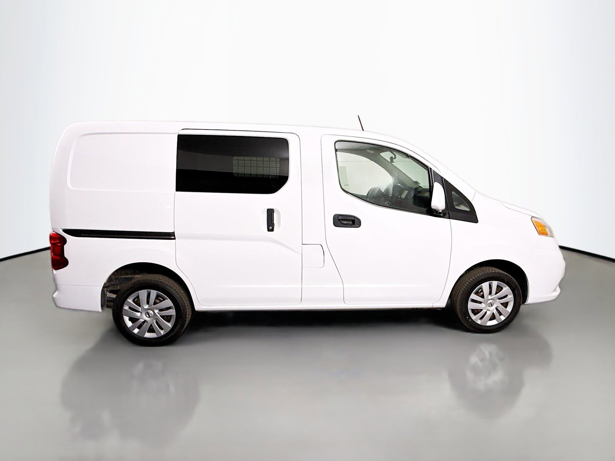 Used 2021 Nissan NV200 SV w/ Sliding Door Glass Package image 11