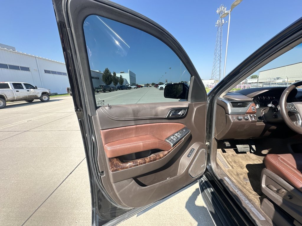 Used 2016 Chevrolet Tahoe LTZ AWD/4WD image 23