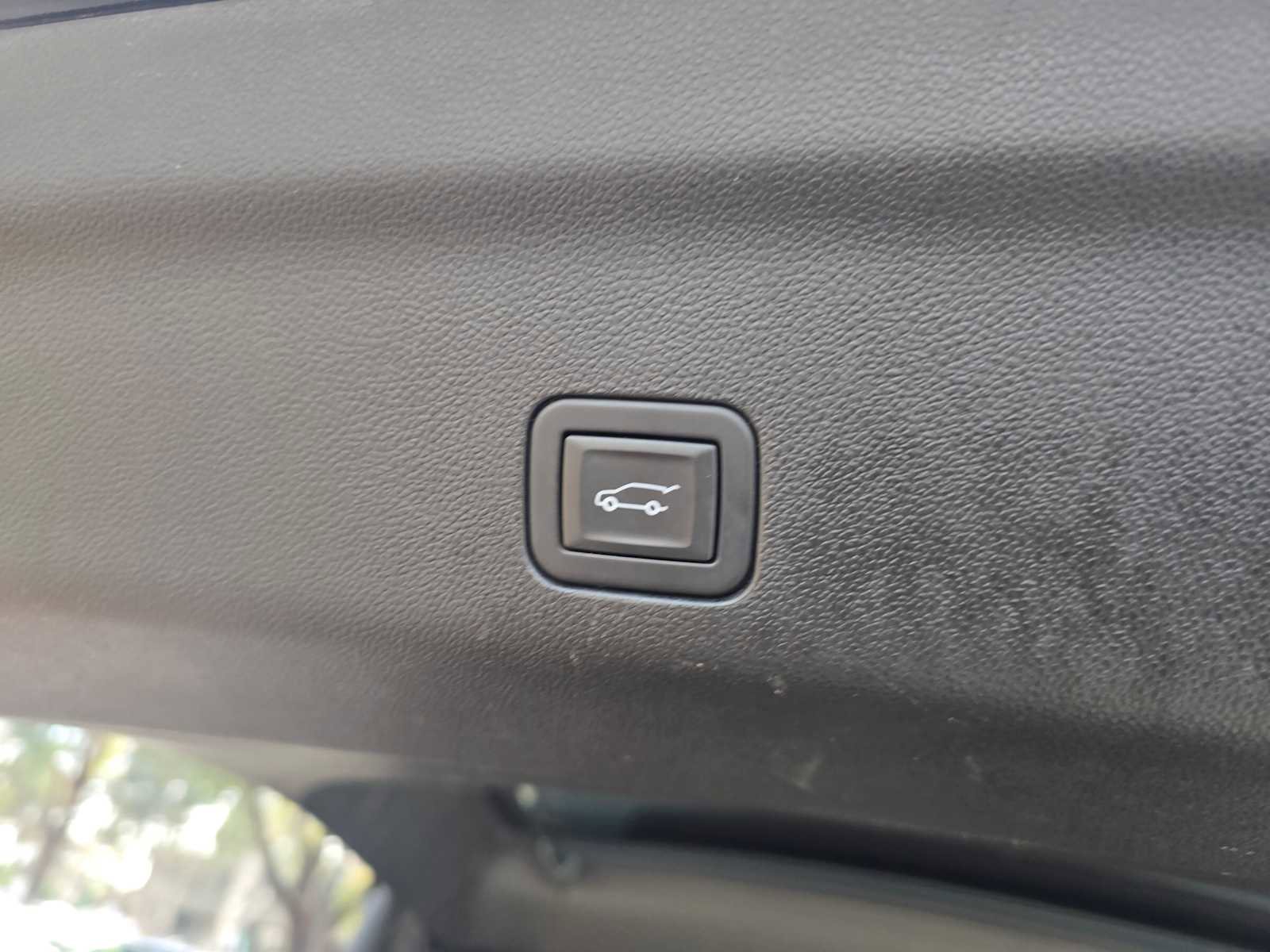 Used 2024 Cadillac Escalade Sport image 19