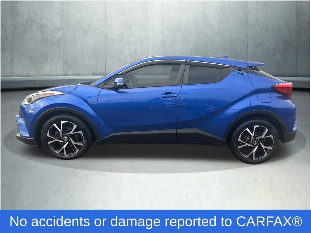 Used 2018 Toyota C-HR XLE video 2