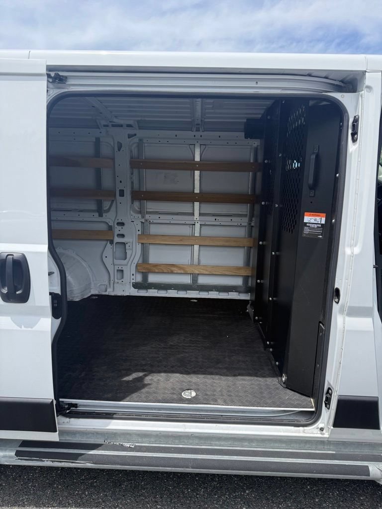 Used 2025 RAM ProMaster 2500 w/ U-Haul Equipment Group FWD image 16