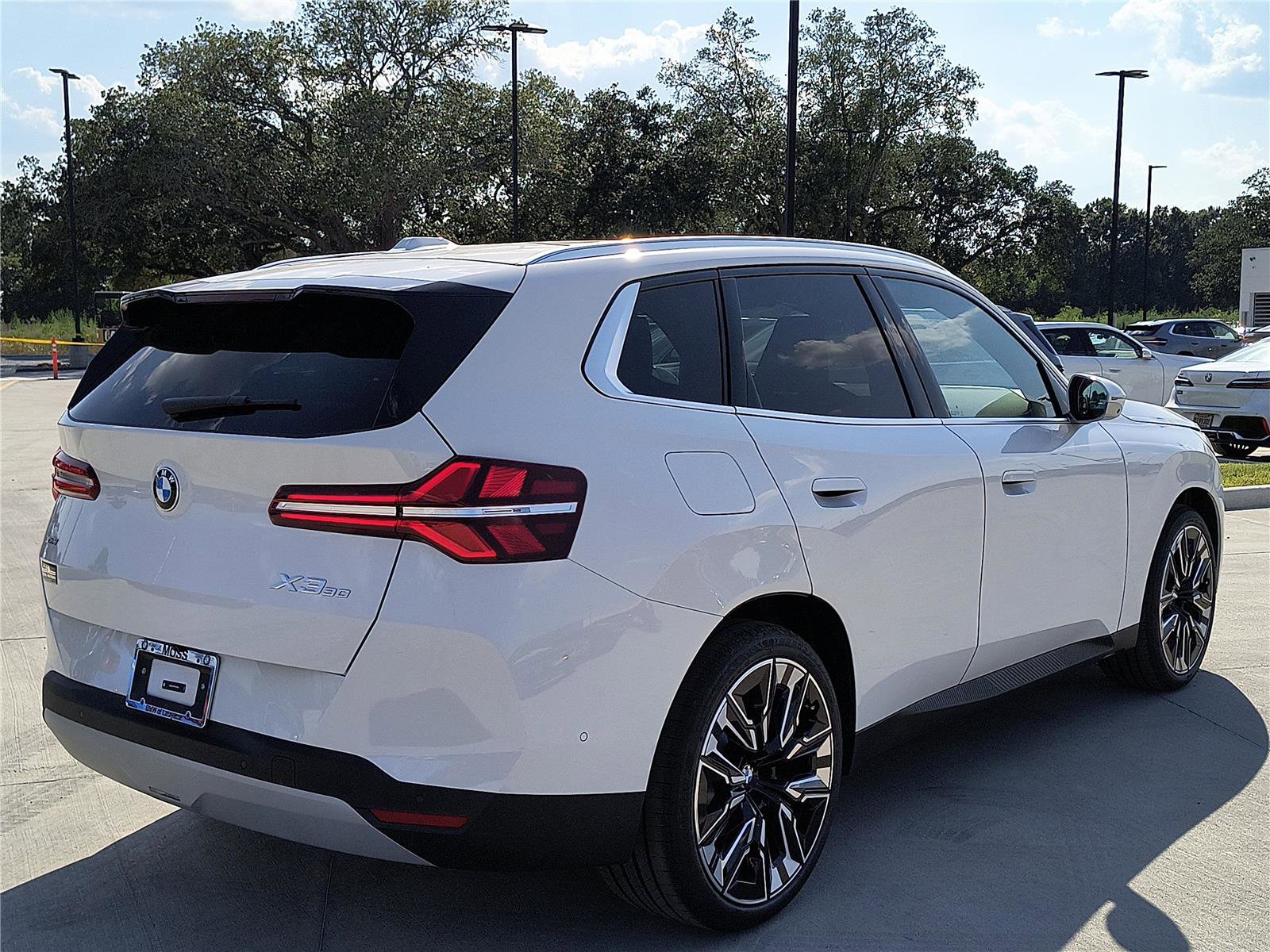 New 2026 BMW X3 xDrive30 w/ Premium Package image 5