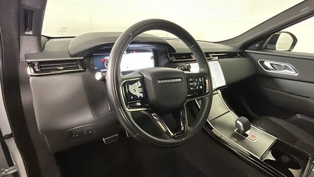 Used 2025 Land Rover Range Rover Velar Dynamic SE AWD/4WD image 14