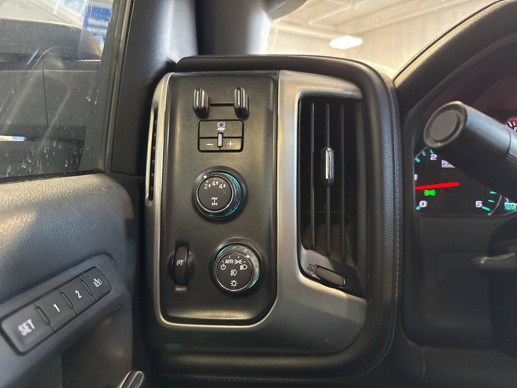 Used 2018 GMC Sierra 3500 SLT image 16