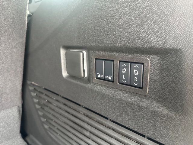 New 2025 Chevrolet Tahoe Premier image 16