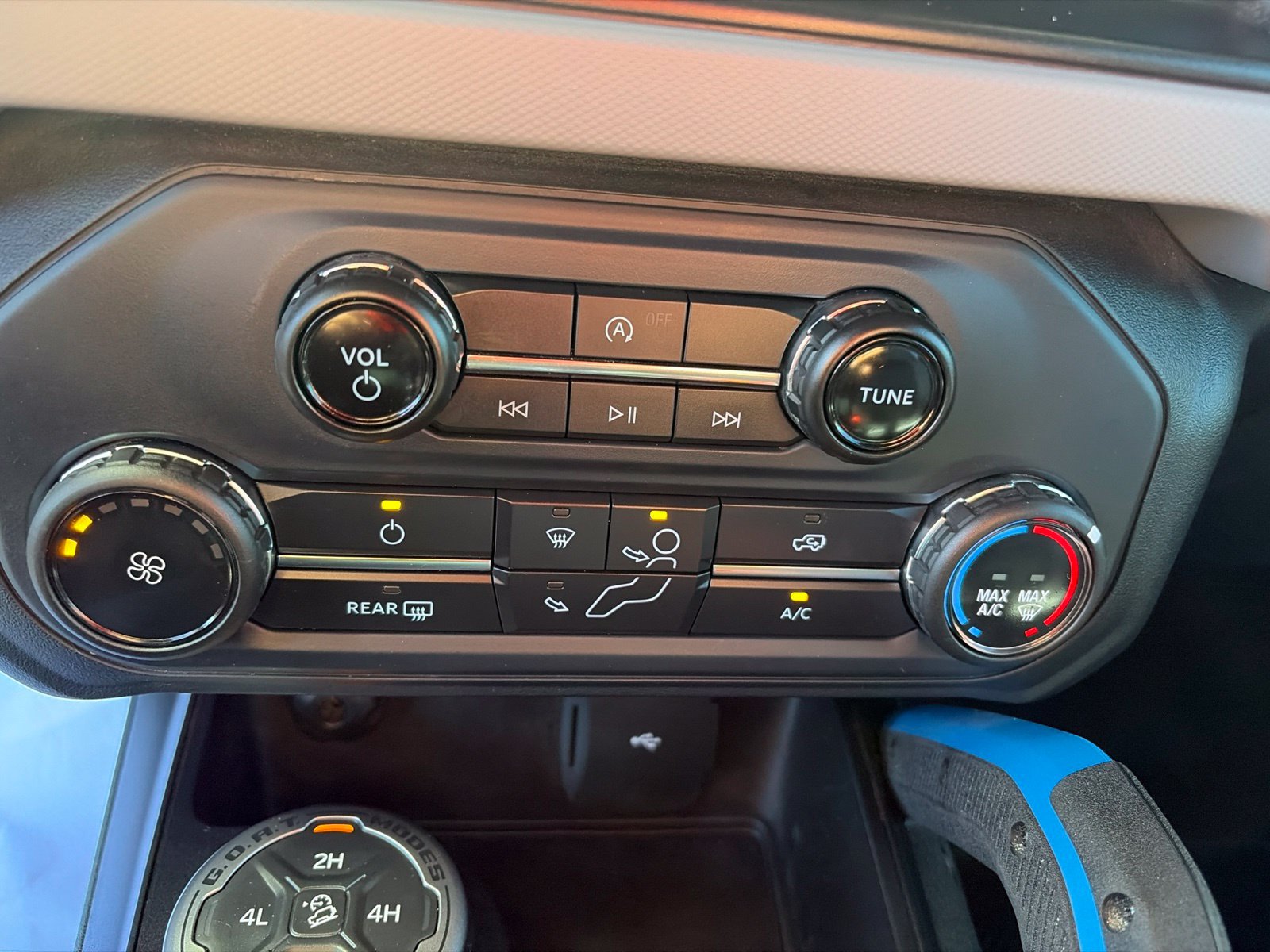Used 2022 Ford Bronco Black Diamond AWD/4WD image 24