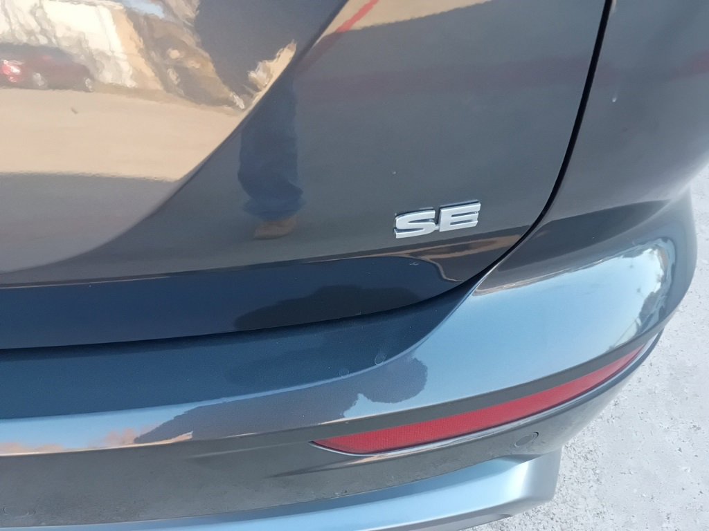 Used 2025 Mitsubishi Outlander SE image 9