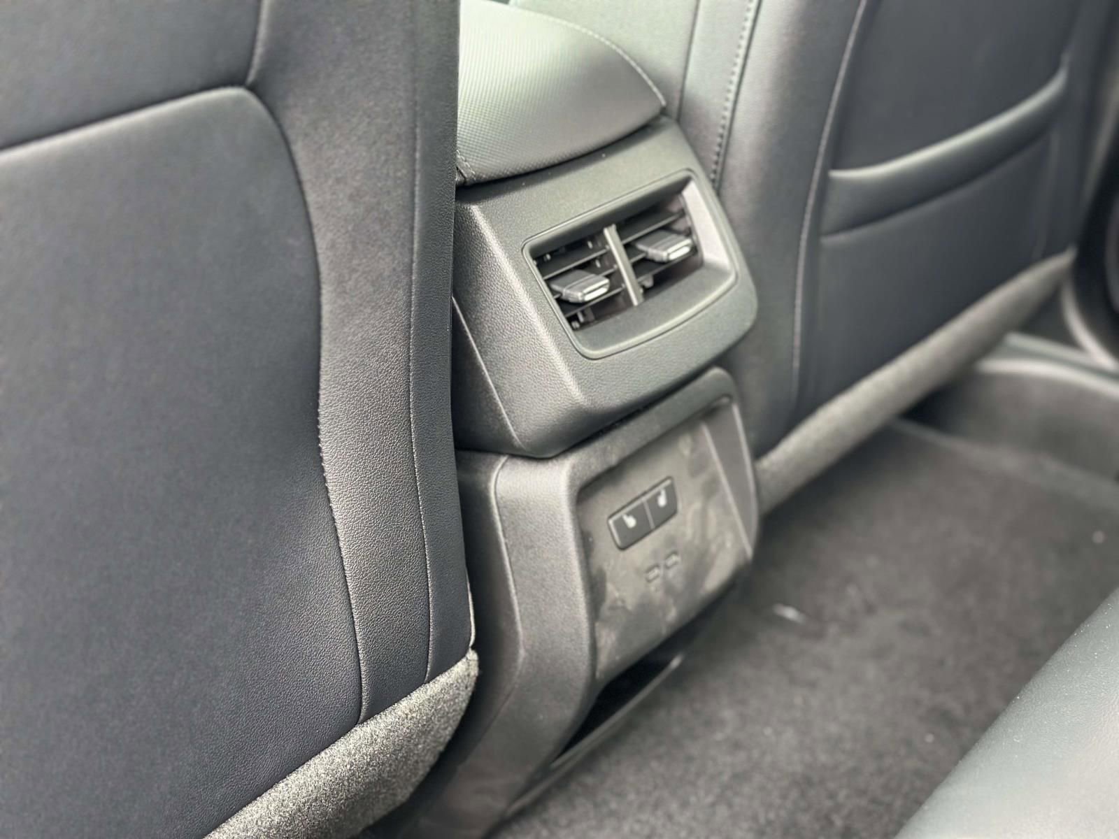 New 2026 Chevrolet Equinox EV LT w/ Convenience Package II image 9