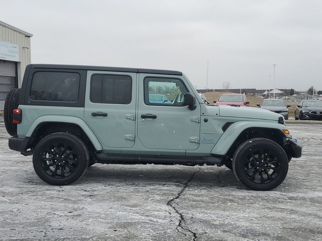Used 2023 Jeep Wrangler Unlimited Sahara w/ Cold Weather Group image 8