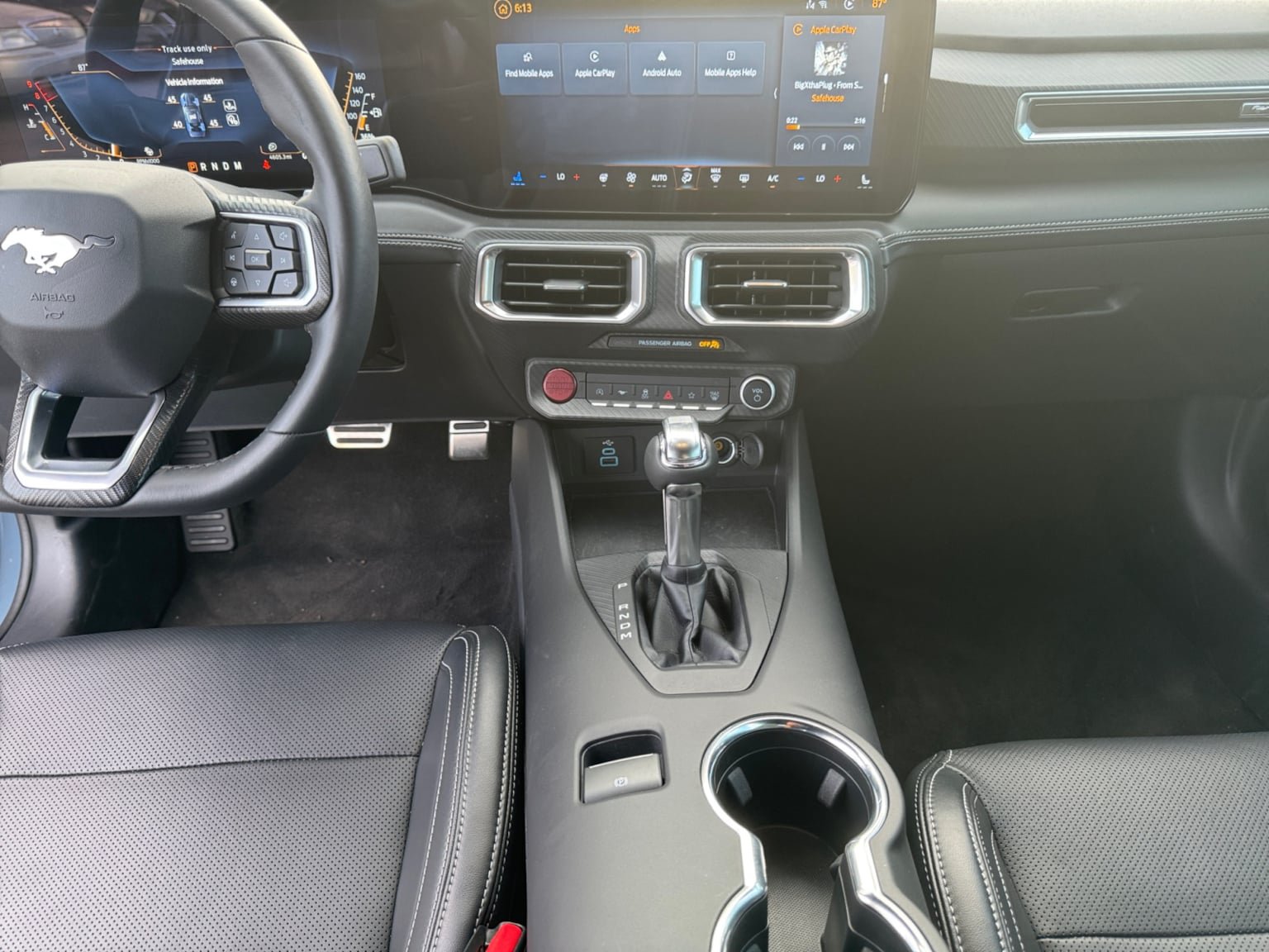 Used 2025 Ford Mustang GT Premium RWD image 16