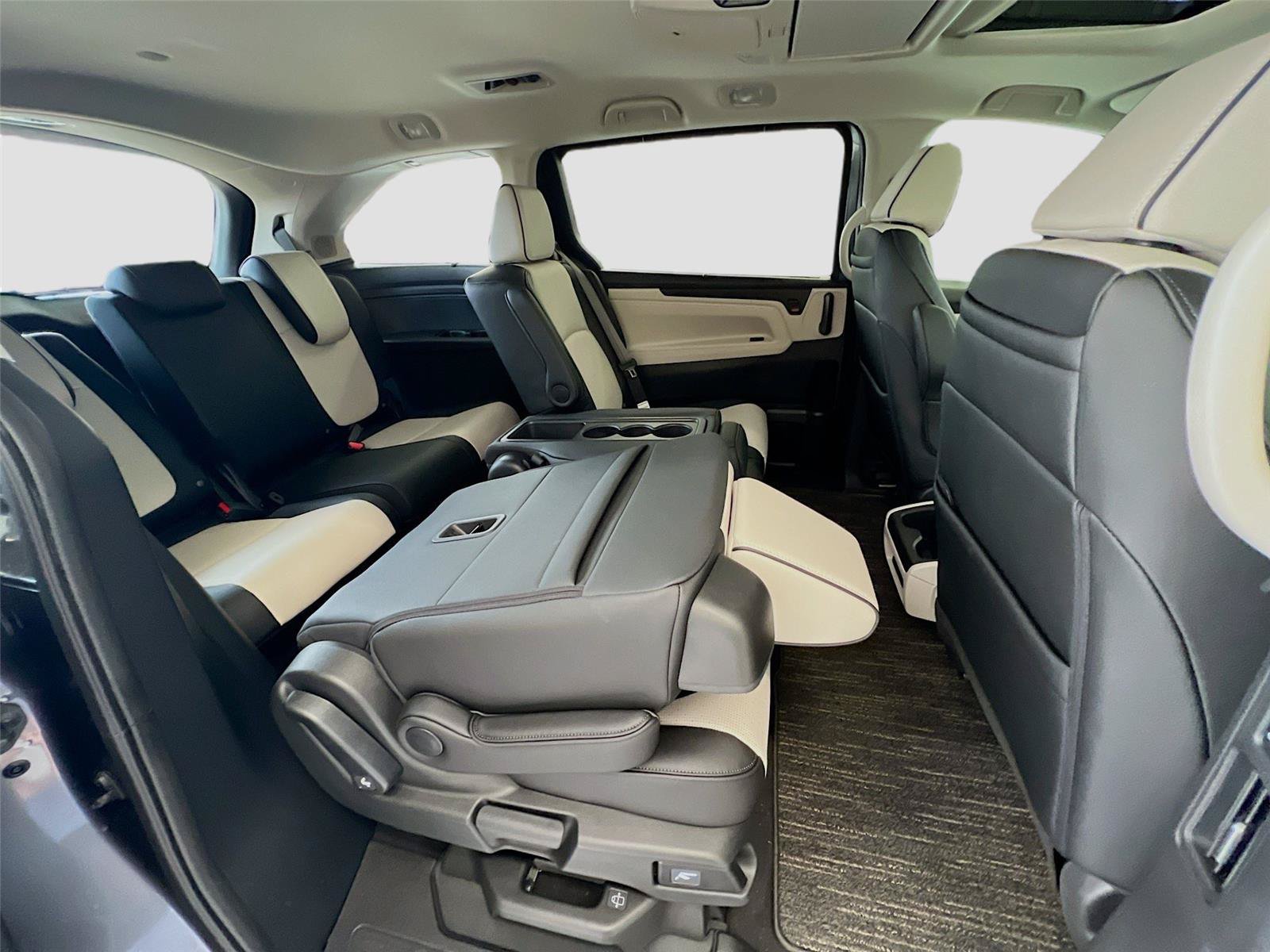 New 2026 Honda Odyssey Elite image 28