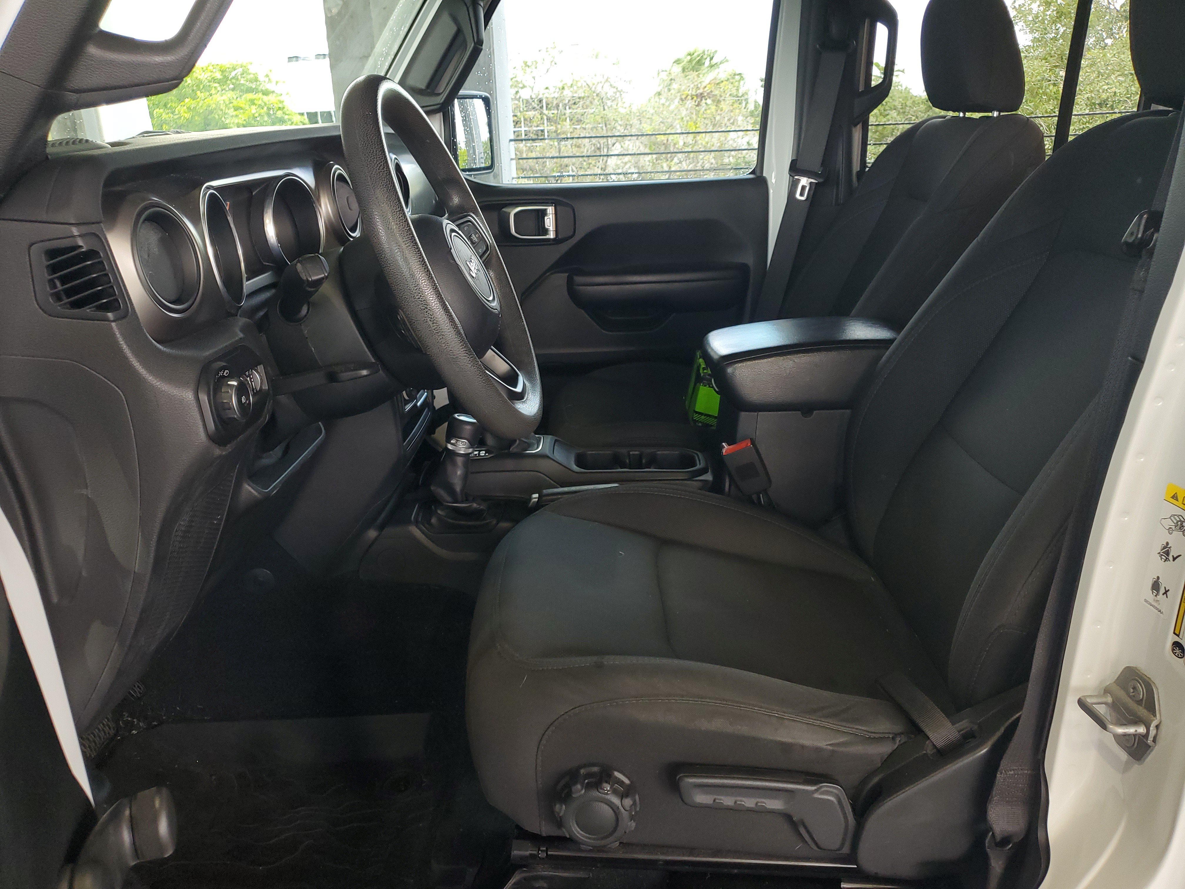Used 2018 Jeep Wrangler Unlimited Sport AWD/4WD image 17