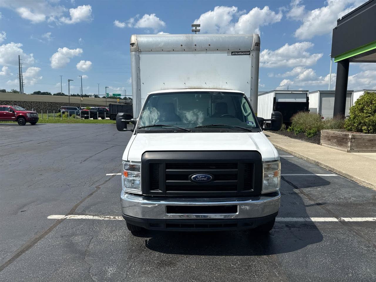 Used 2018 Ford E-350 and Econoline 350 Super Duty RWD image 3