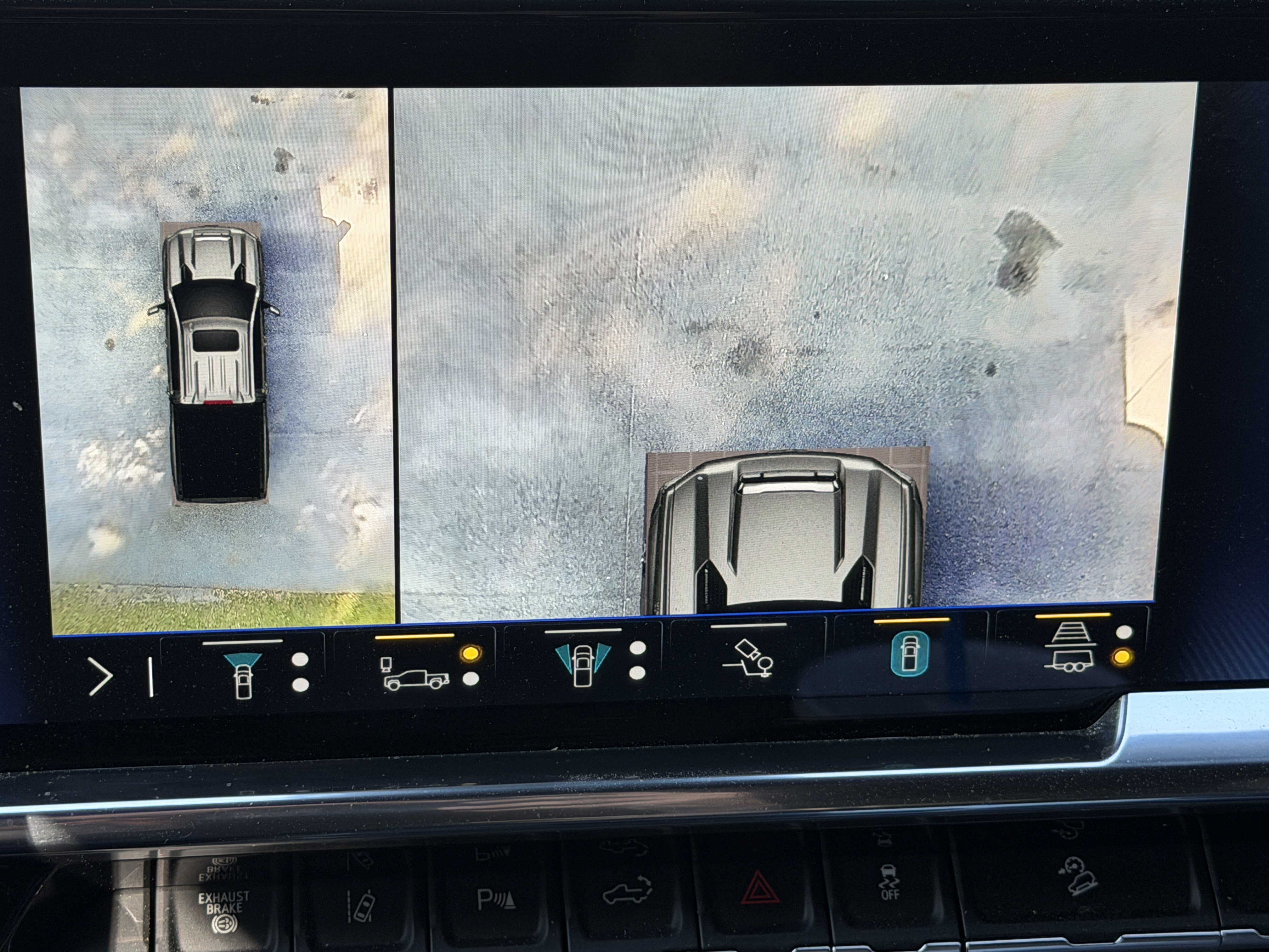 Used 2025 Chevrolet Silverado 2500 LTZ w/ LTZ Plus Package AWD/4WD image 37