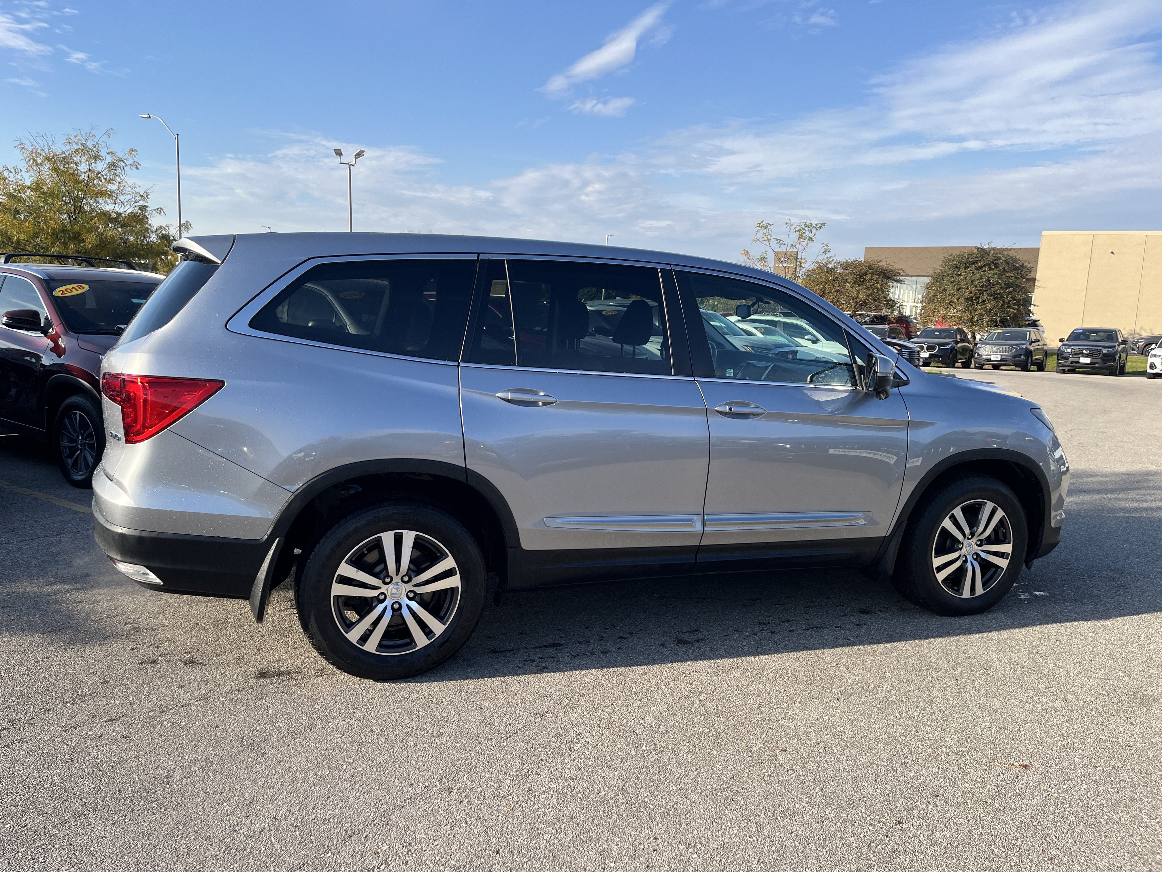 Used 2017 Honda Pilot EX-L image 4