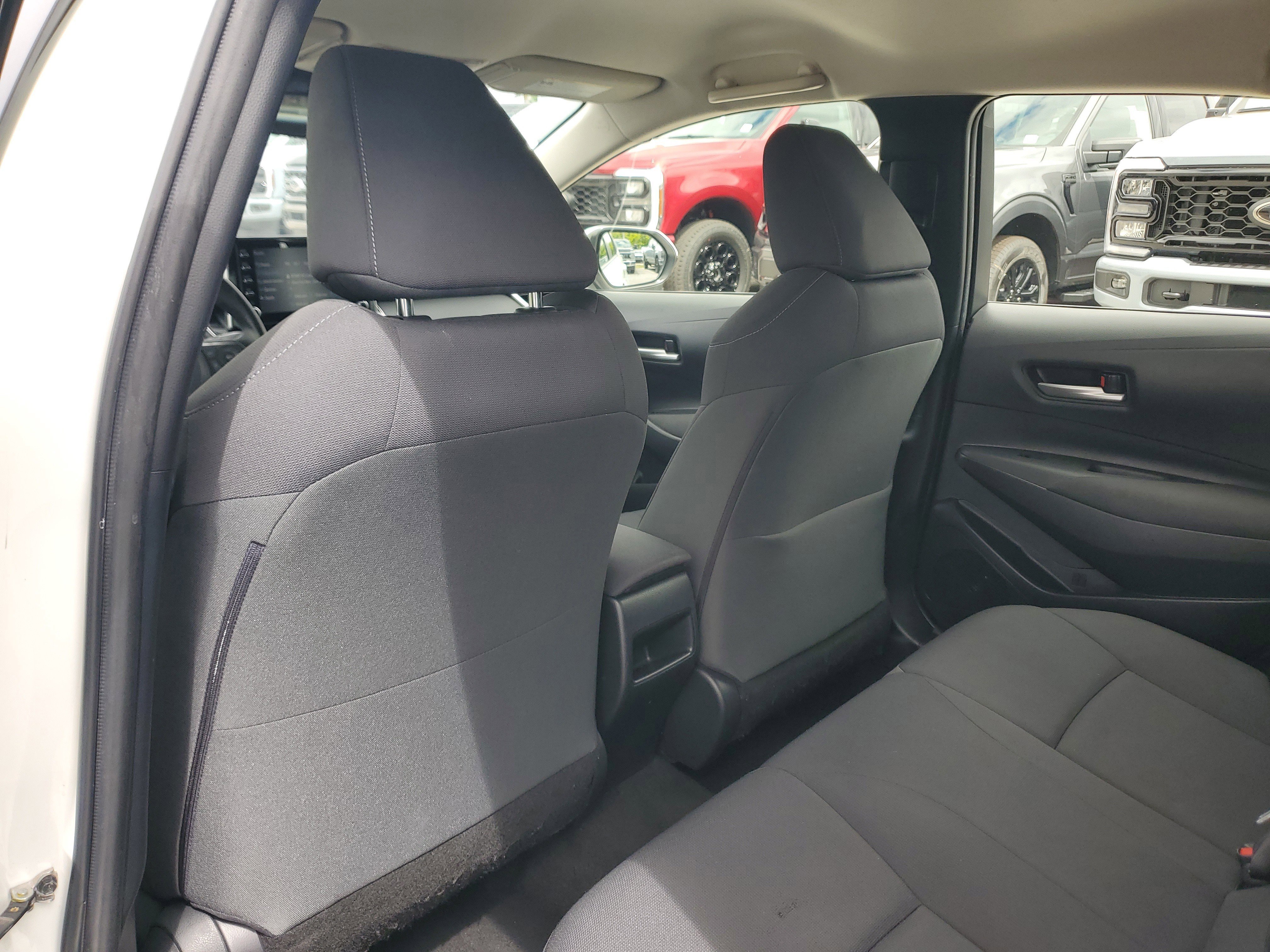 Used 2020 Toyota Corolla LE image 18