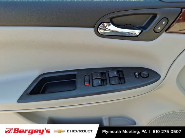 Used 2008 Chevrolet Impala LT FWD image 14