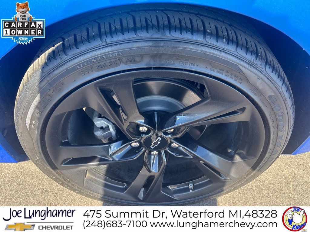 Used 2024 Chevrolet Camaro LT RWD image 13
