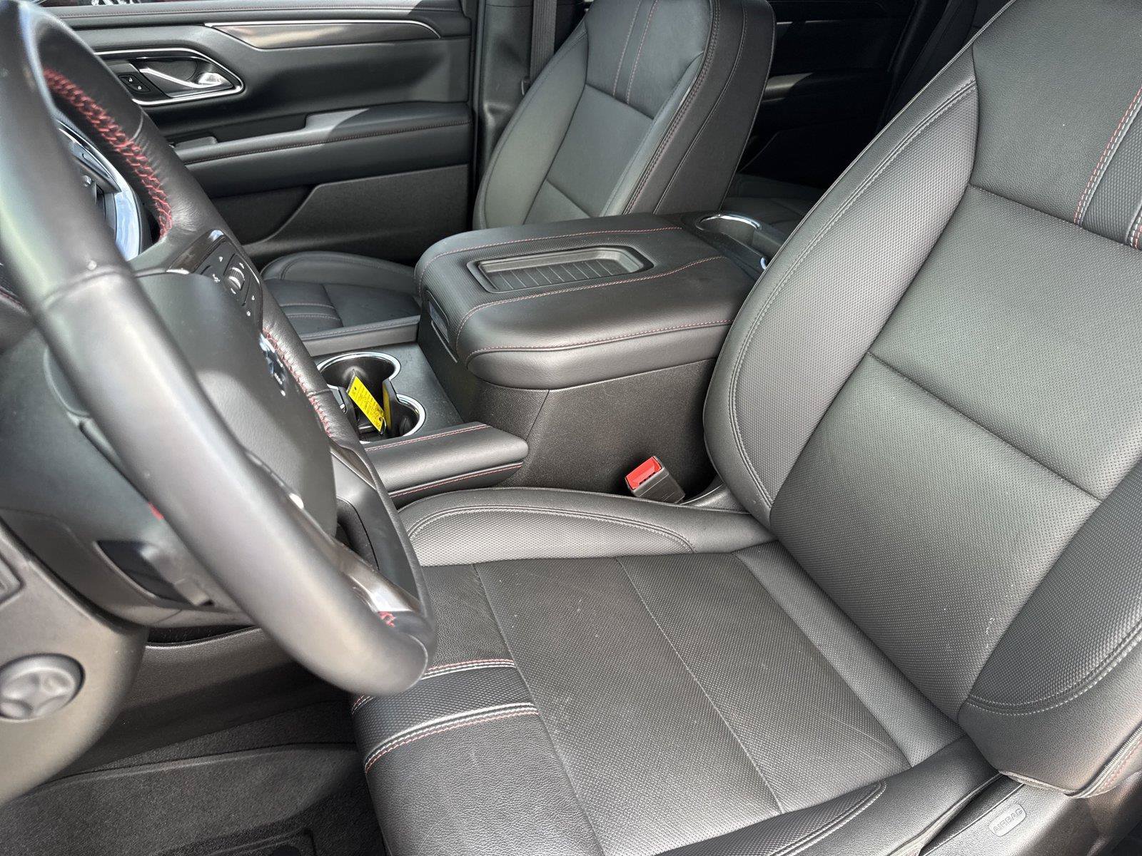 Used 2022 Chevrolet Suburban RST w/ Luxury Package AWD/4WD image 11