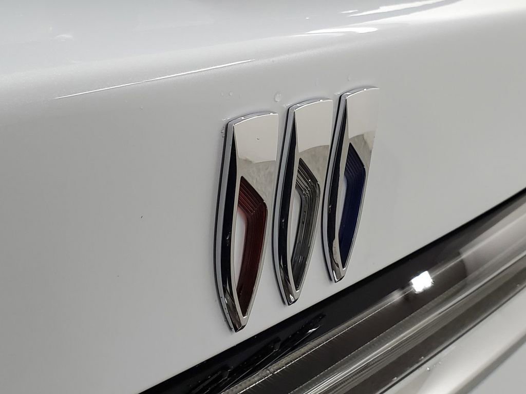 New 2026 Buick Enclave Avenir w/ Super Cruise Package image 25