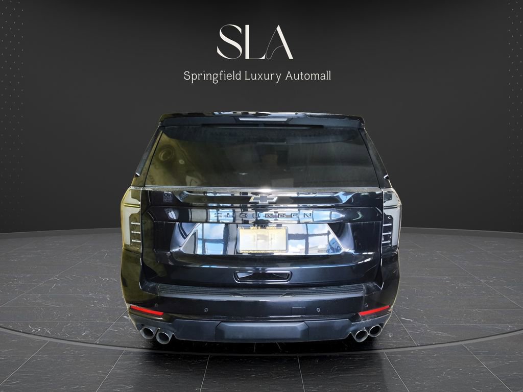 Used 2026 Chevrolet Suburban Z71 w/ Comfort Package image 5