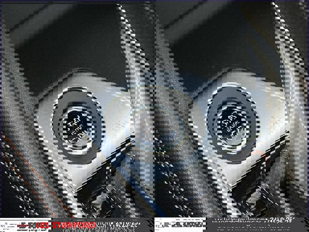 Used 2022 Nissan Sentra SR w/ SR Premium Package image 28