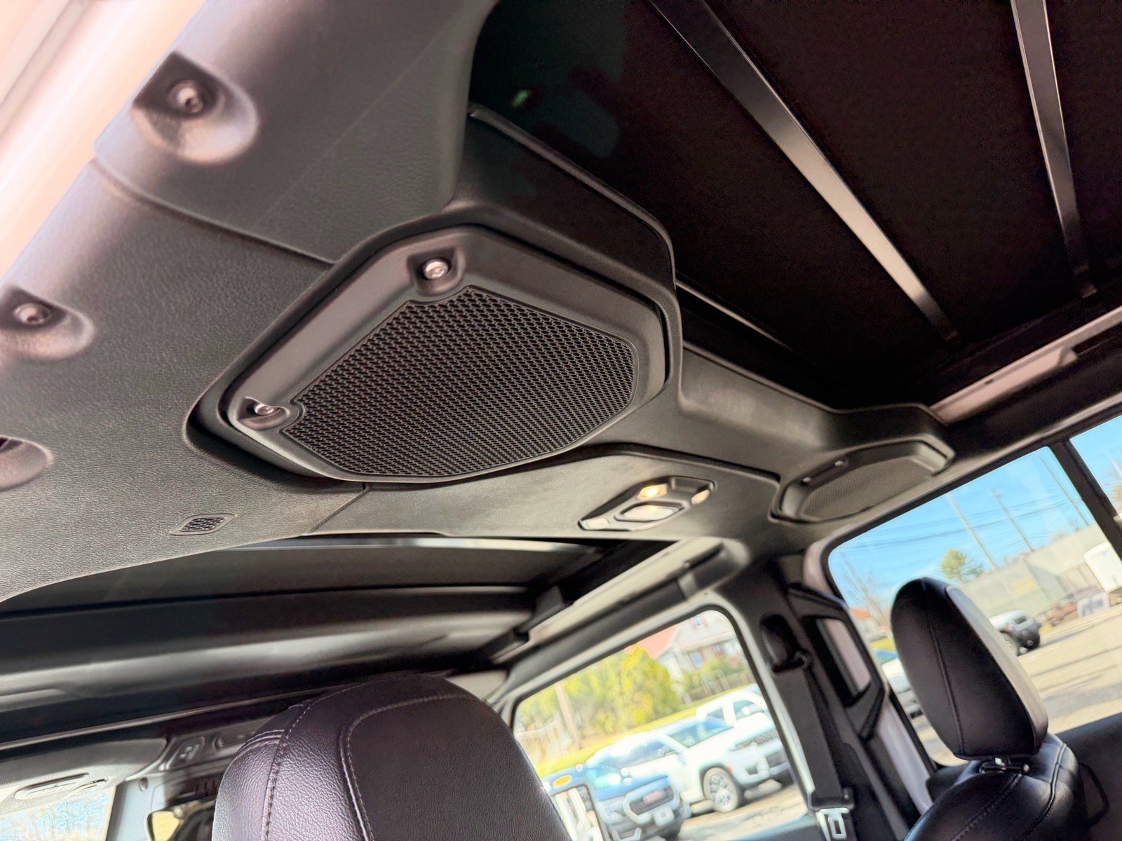 Used 2021 Jeep Wrangler Unlimited Sahara image 14