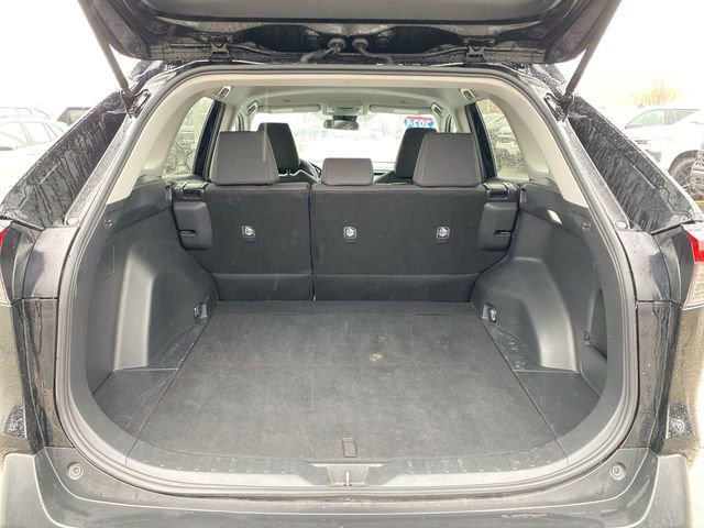 Used 2024 Toyota RAV4 LE image 23
