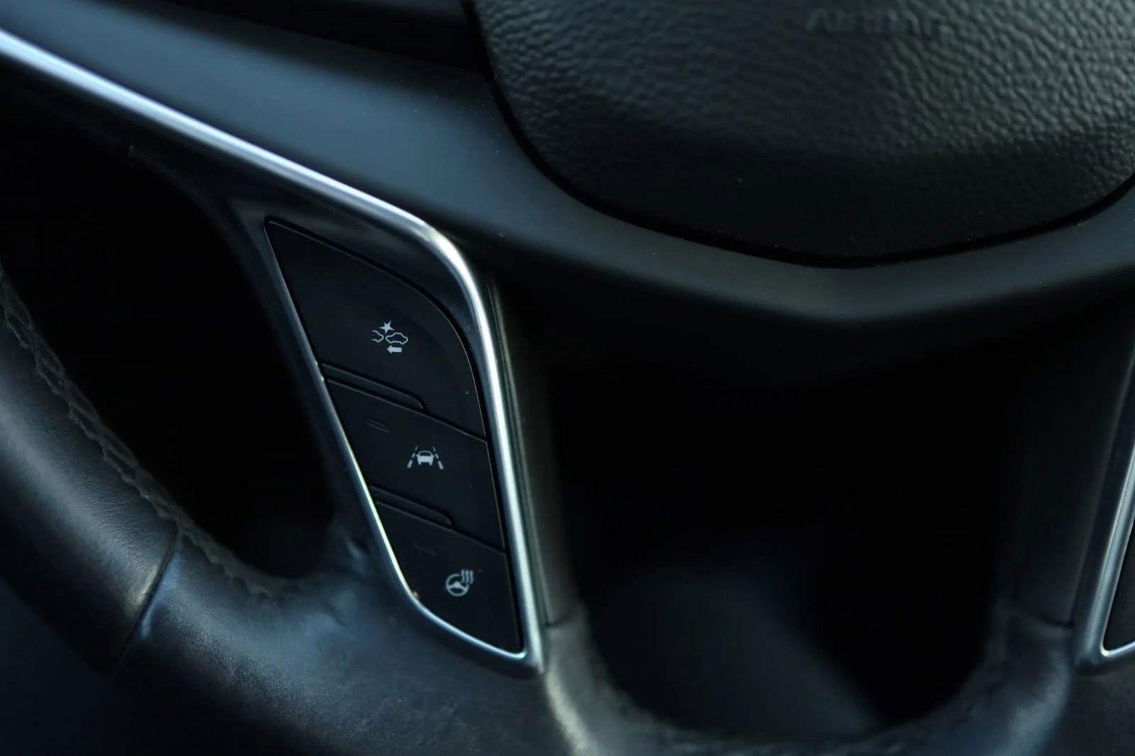 Used 2017 Cadillac XT5 Luxury w/ Driver Awareness Package AWD/4WD image 22