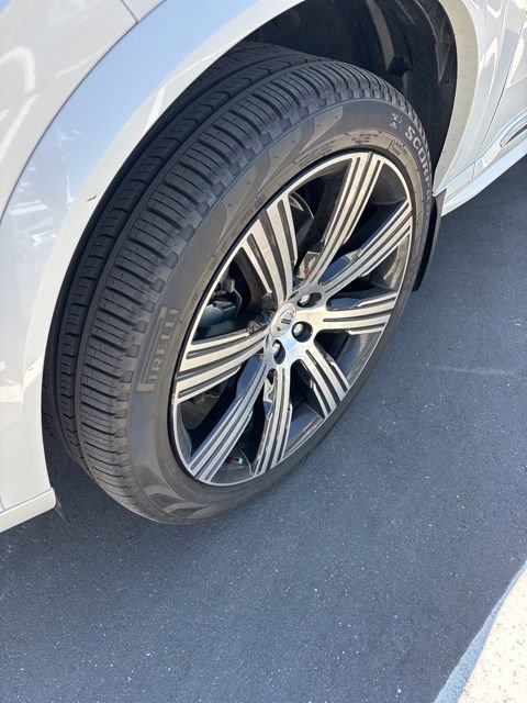 Used 2024 Volvo XC90 B6 Ultimate w/ Lounge Package AWD/4WD image 5