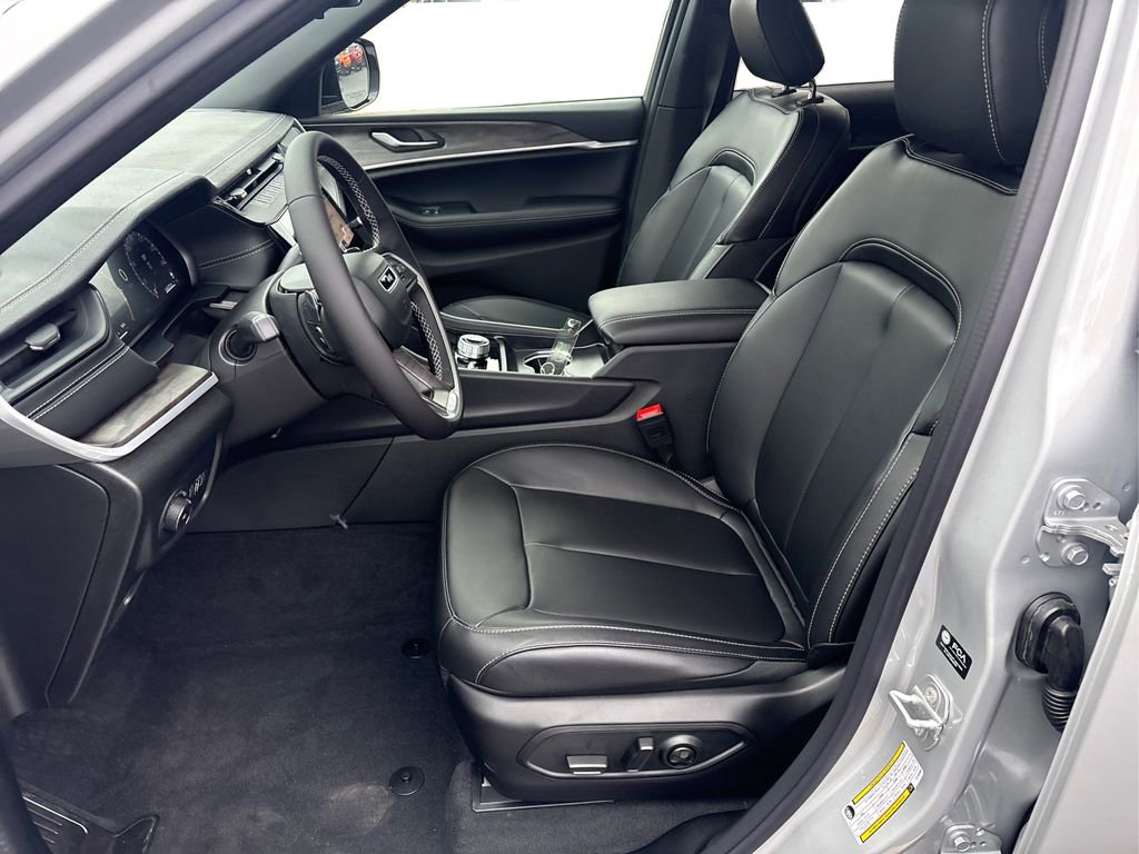 New 2026 Jeep Grand Cherokee Limited image 9