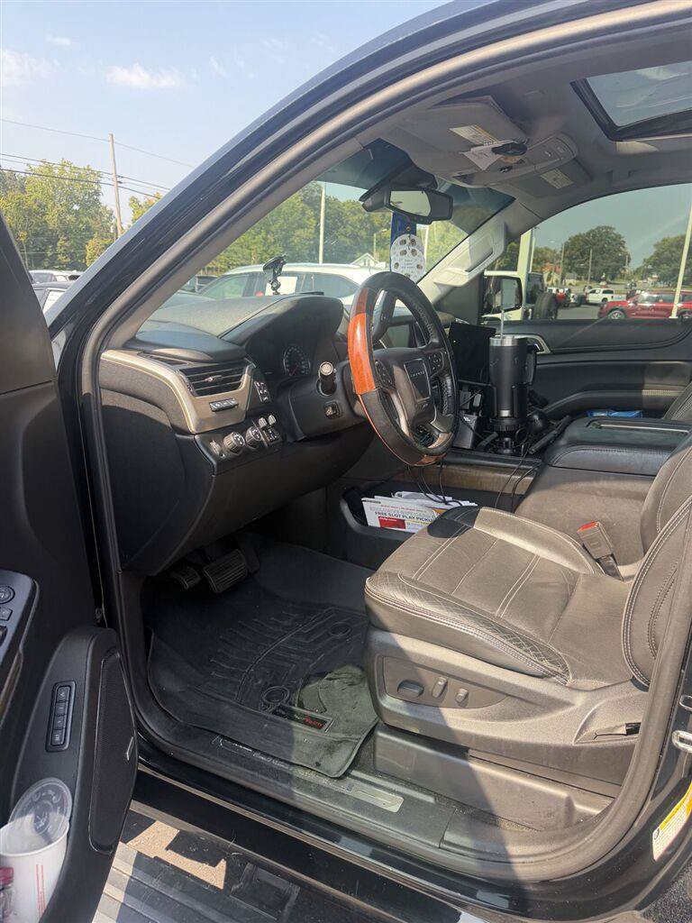 Used 2018 GMC Yukon XL Denali w/ Open Road Package AWD/4WD image 19