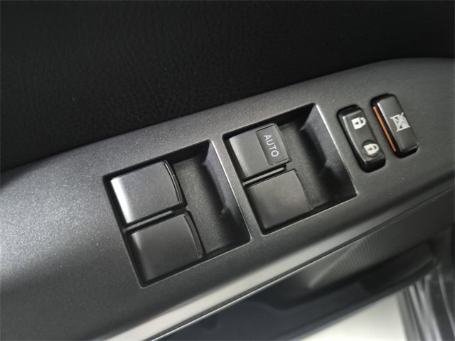 Used 2017 Toyota RAV4 XLE image 18