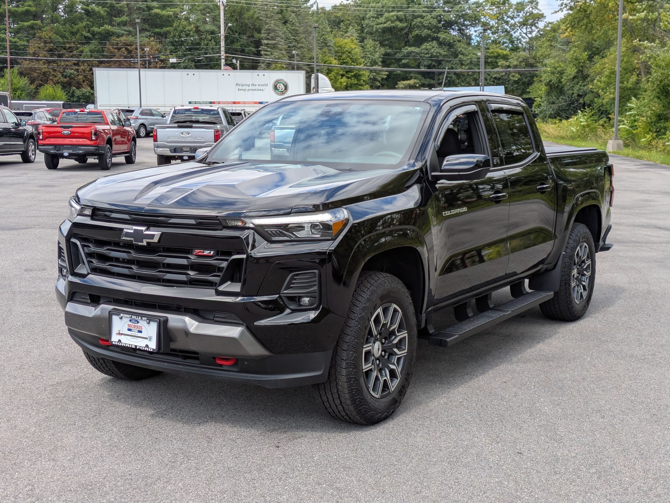 Used 2024 Chevrolet Colorado Z71 w/ Z71 Convenience Package 2 AWD/4WD image 5