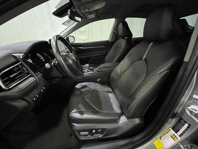 Used 2024 Toyota Camry XSE FWD image 11