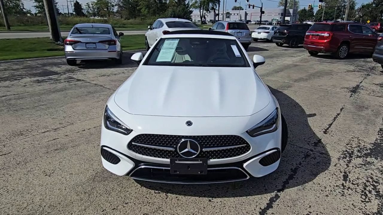 Used 2024 Mercedes-Benz CLE 300 4MATIC Cabriolet image 3