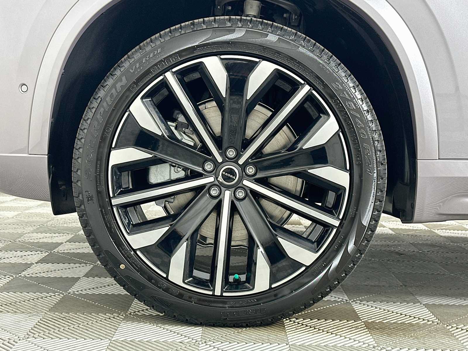 New 2026 Volvo XC90 B5 Plus AWD/4WD image 30
