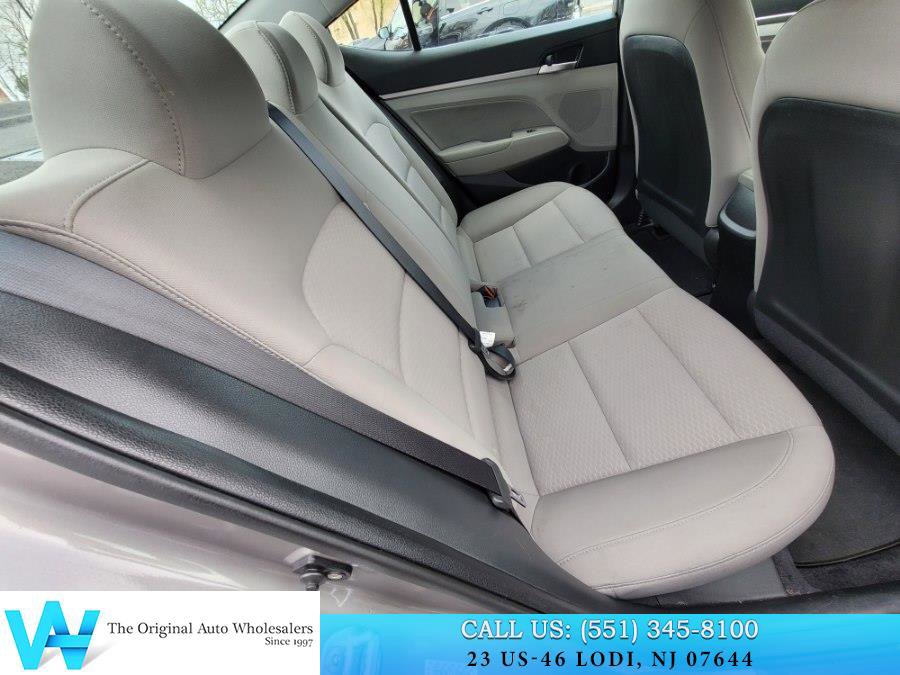 Used 2020 Hyundai Elantra SEL image 15