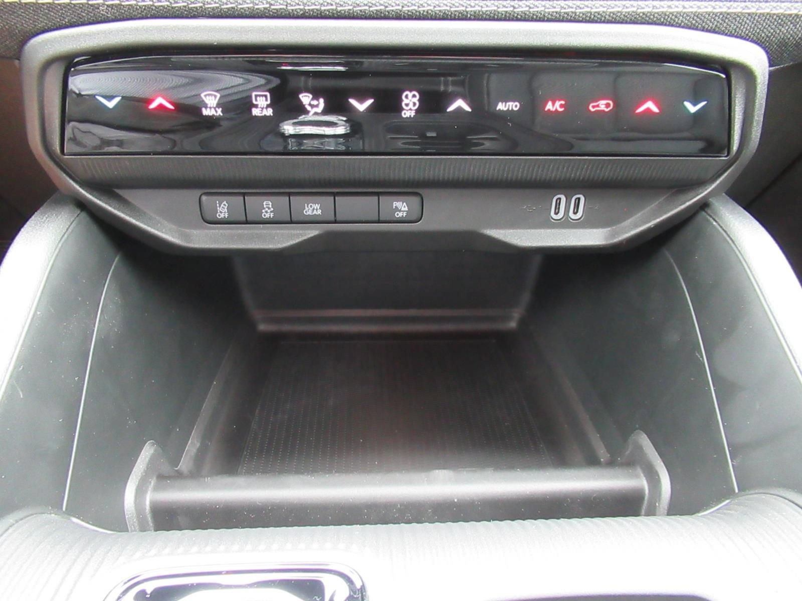 New 2026 Jeep Cherokee Laredo AWD/4WD image 28
