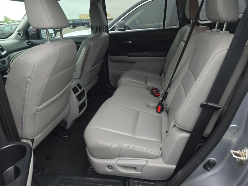 Used 2017 Honda Pilot EX-L image 18