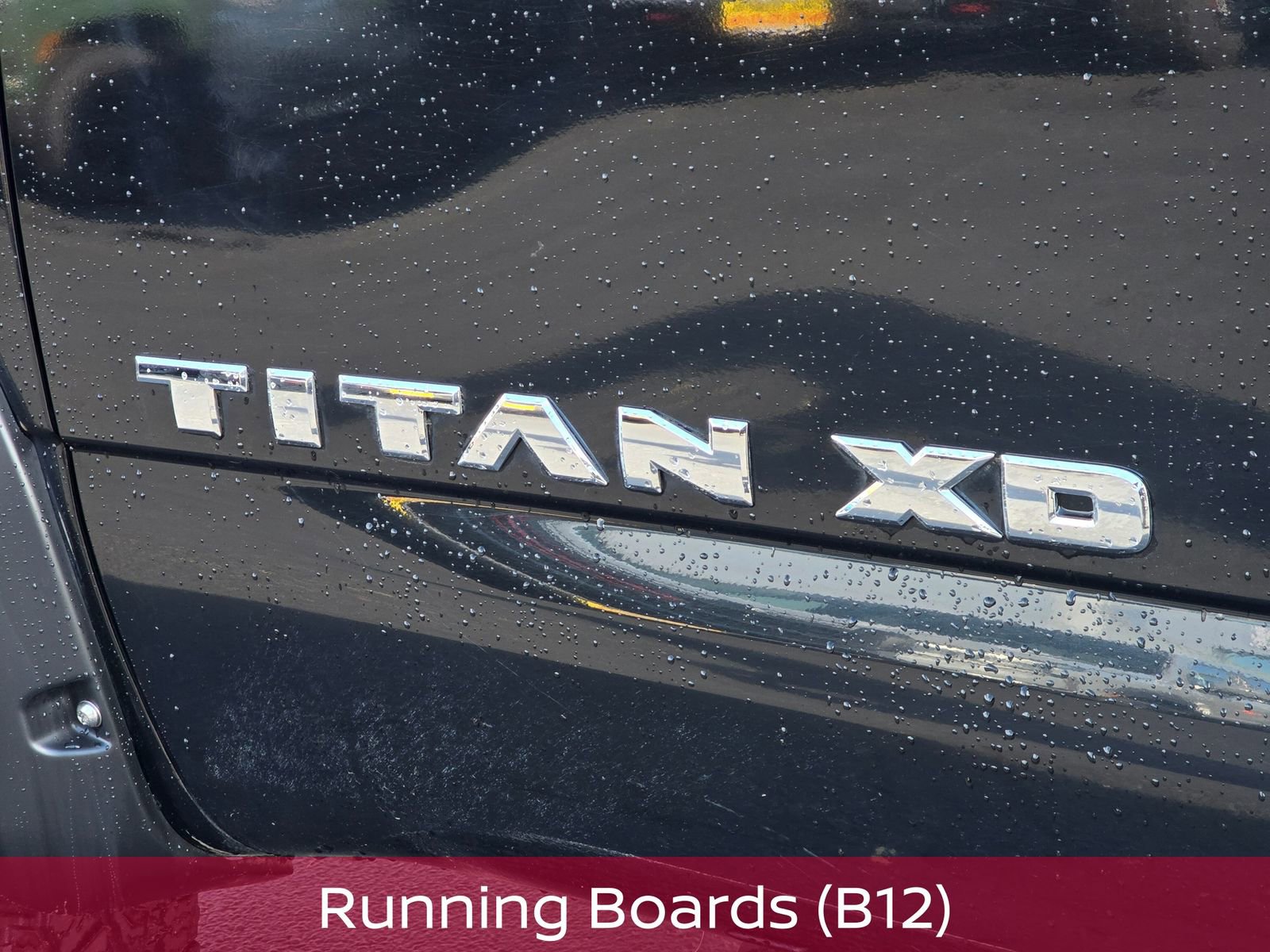 Used 2017 Nissan Titan SL AWD/4WD image 14