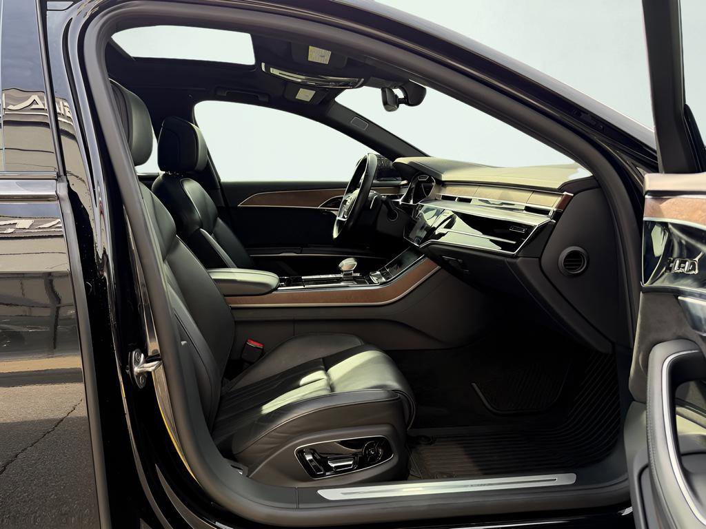 Used 2021 Audi A8 L 4.0T w/ Executive Plus Package image 35